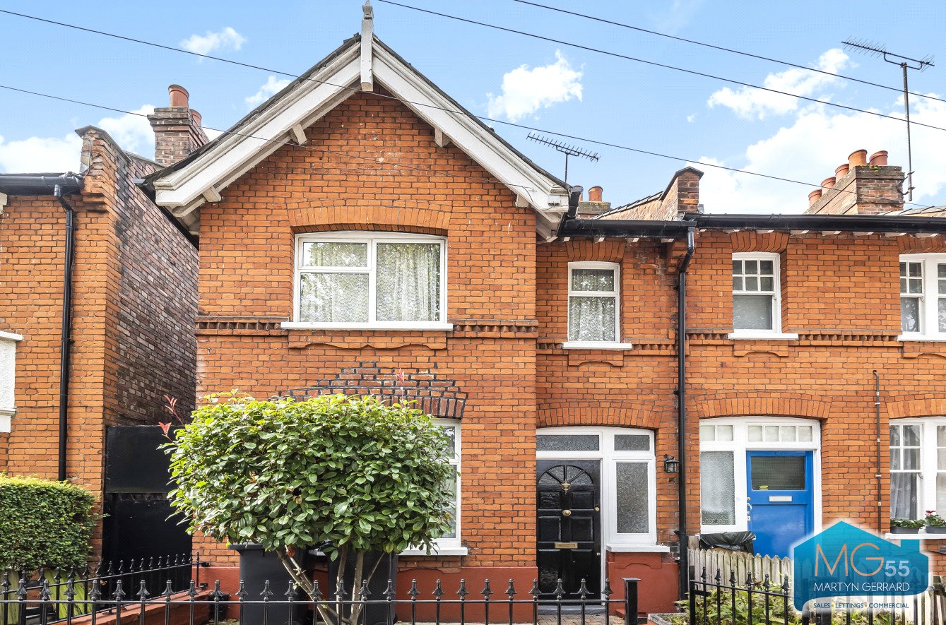 Nightingale Lane, Crouch End, London, N8+  - Martyn Gerrard