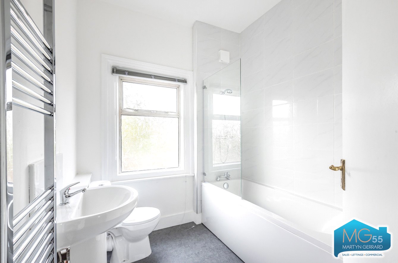 2 bedroom House for sale - Martyn Gerrard