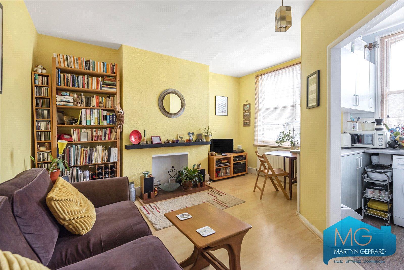 2 bedroom Apartment for sale - Martyn Gerrard