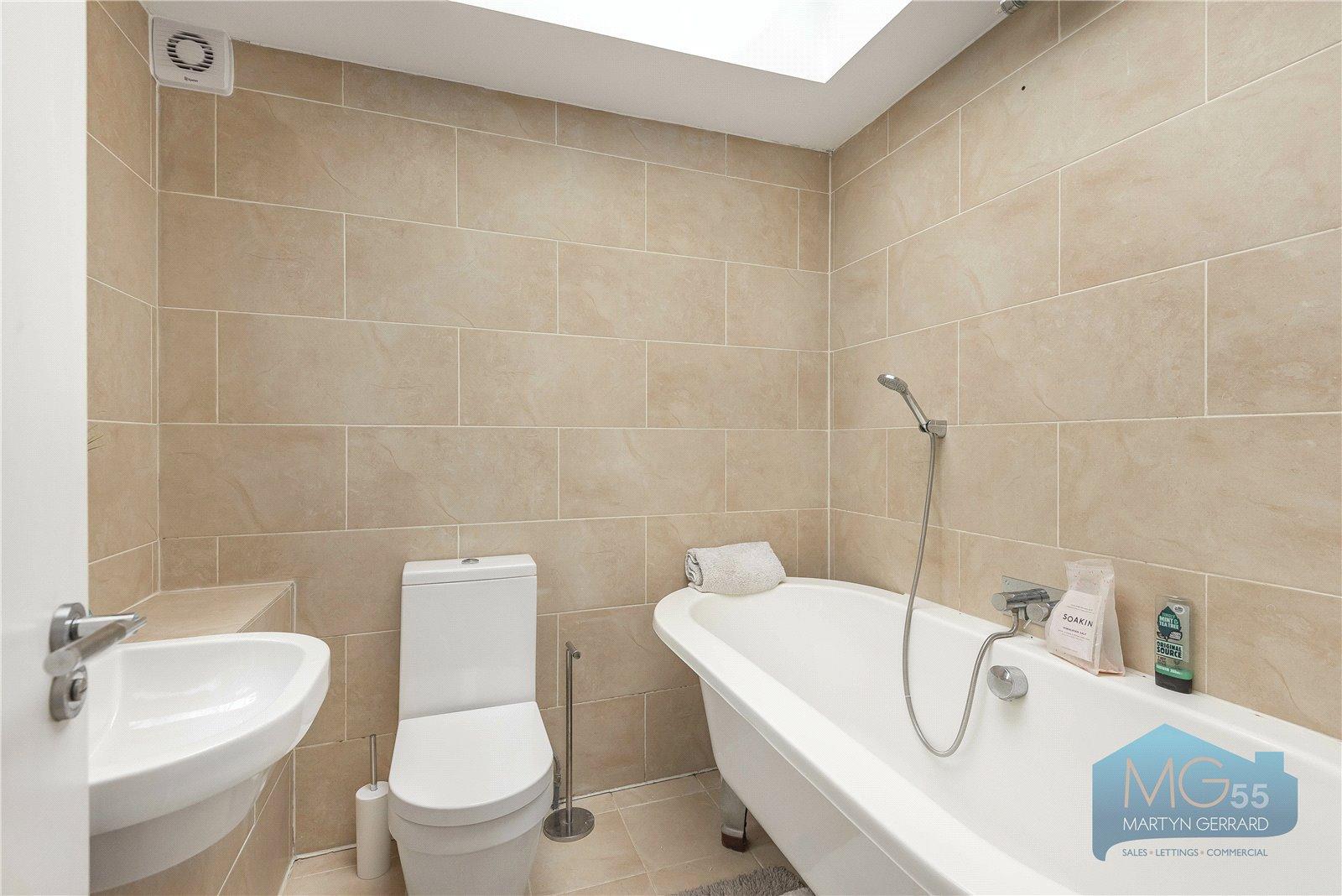 3 bedroom Apartment for sale - Martyn Gerrard