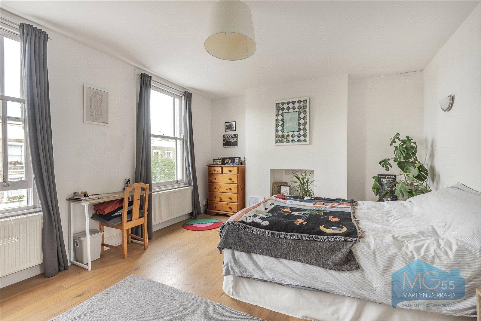 3 bedroom Apartment for sale - Martyn Gerrard