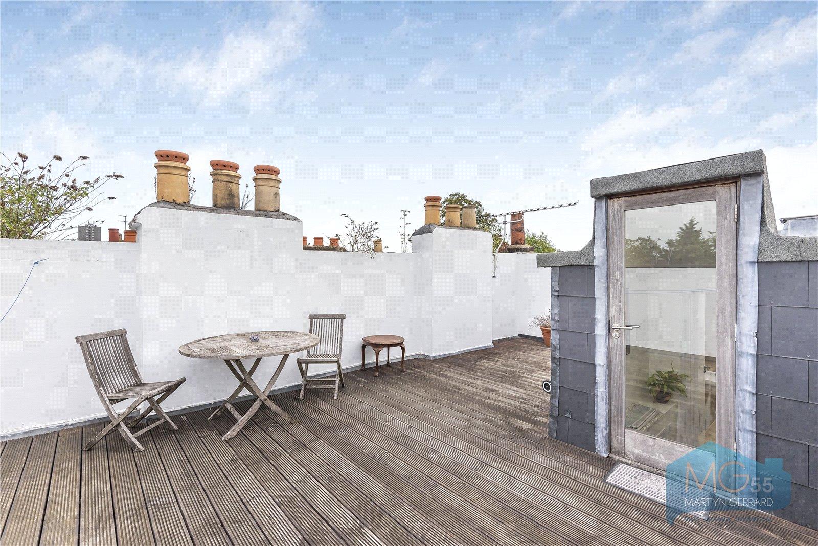 3 bedroom Apartment for sale - Martyn Gerrard