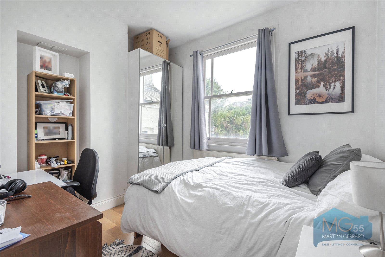 3 bedroom Apartment for sale - Martyn Gerrard