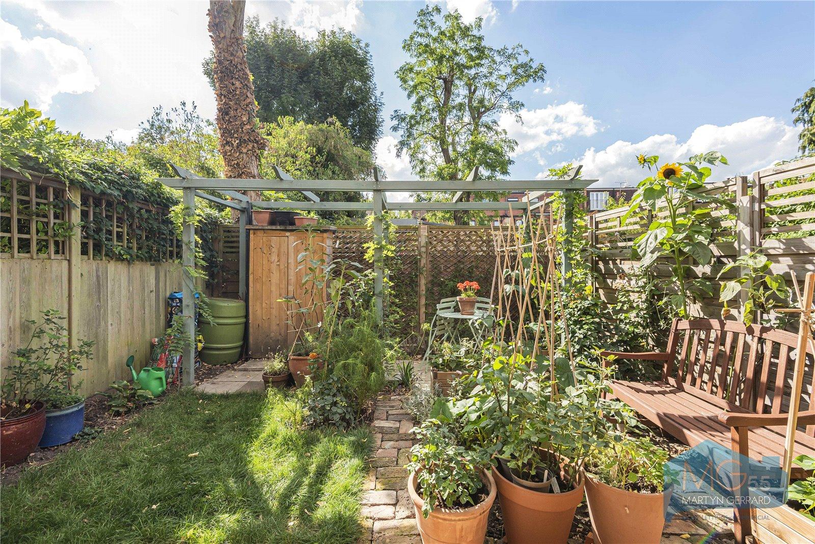 1 bedroom Ground Floor Flat for sale - Martyn Gerrard