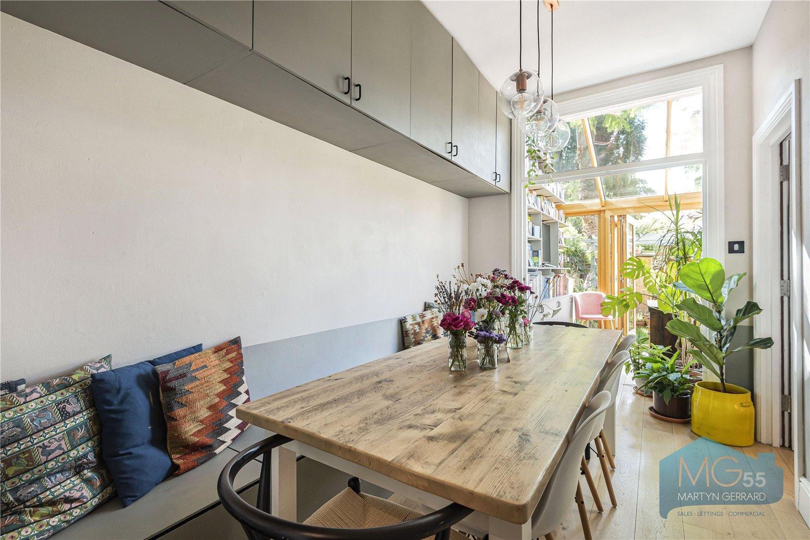 1 bedroom Ground Floor Flat for sale - Martyn Gerrard