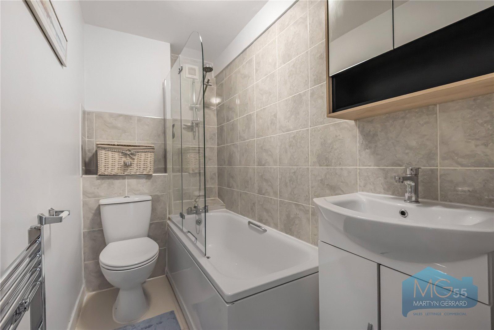 2 bedroom Apartment for sale - Martyn Gerrard