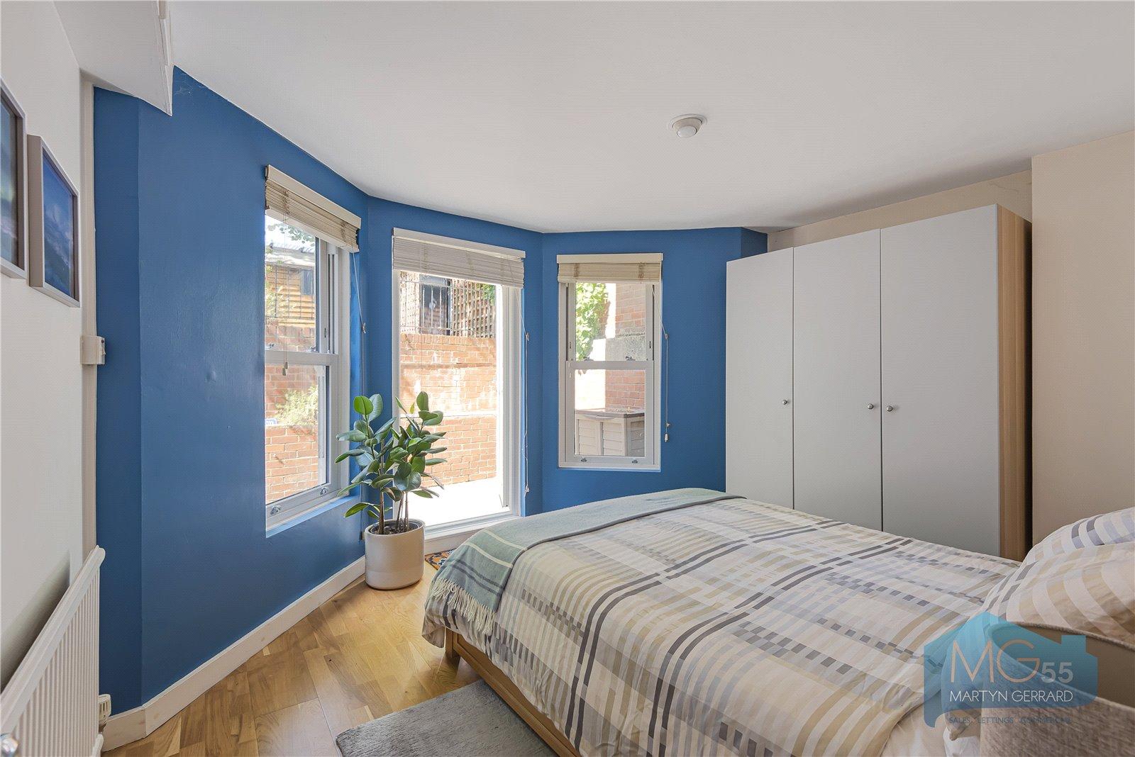 2 bedroom Apartment for sale - Martyn Gerrard