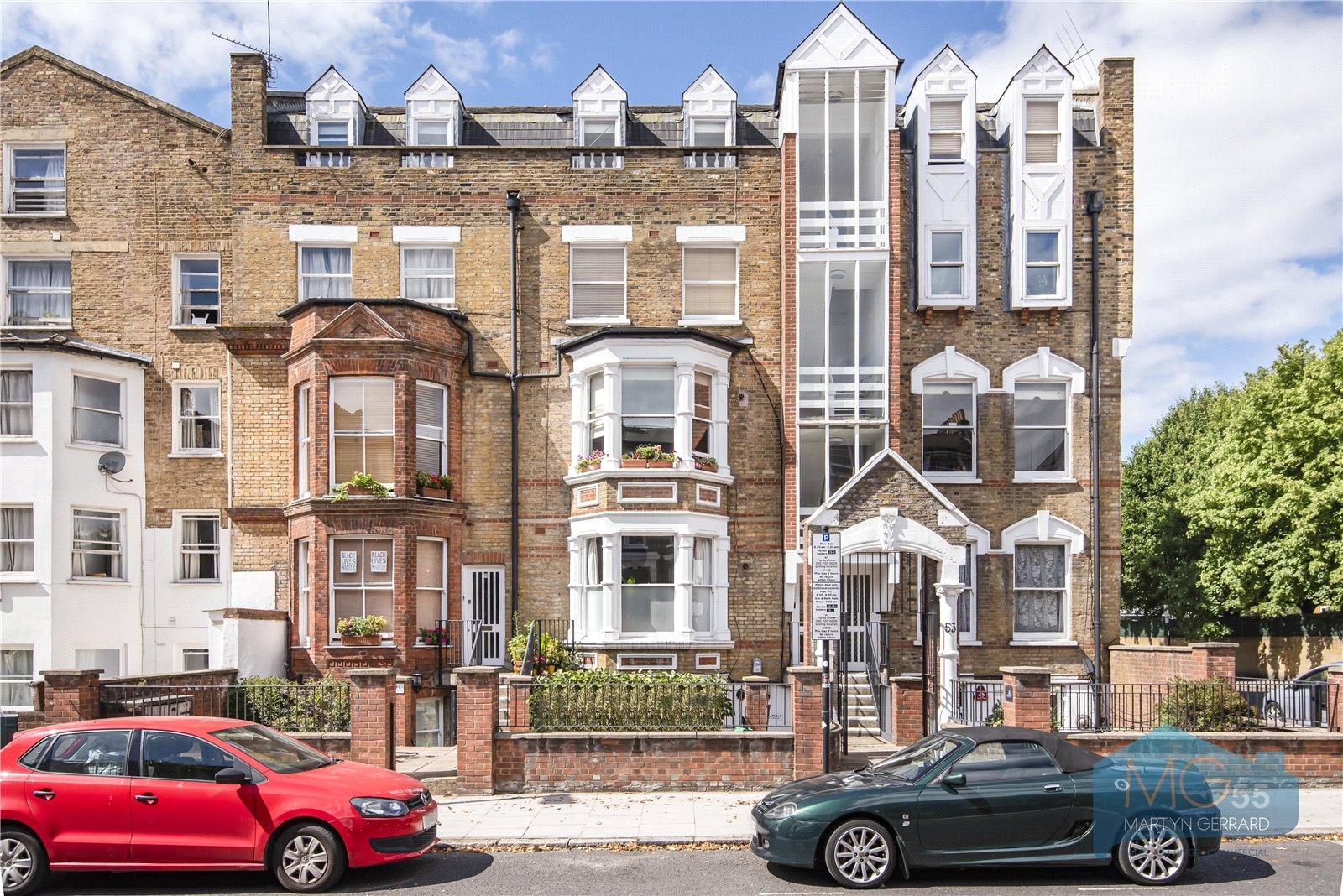 2 bedroom Apartment for sale - Martyn Gerrard