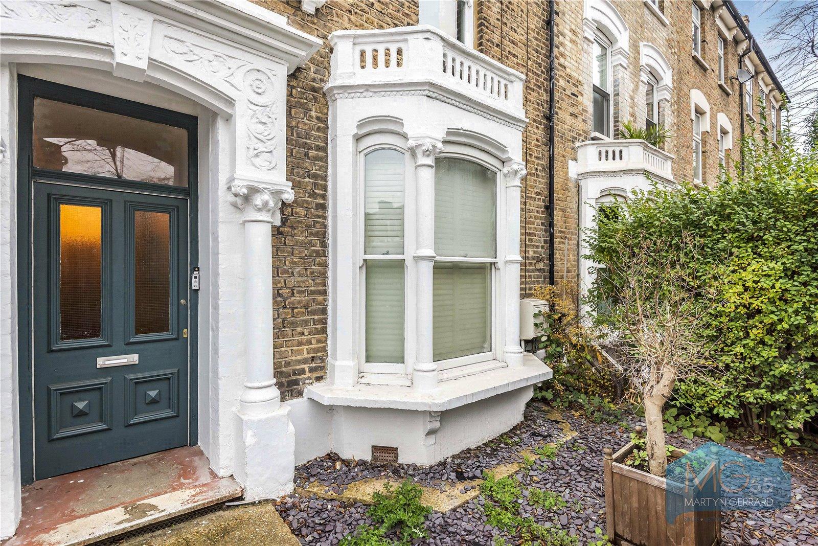 3 bedroom Apartment for sale - Martyn Gerrard