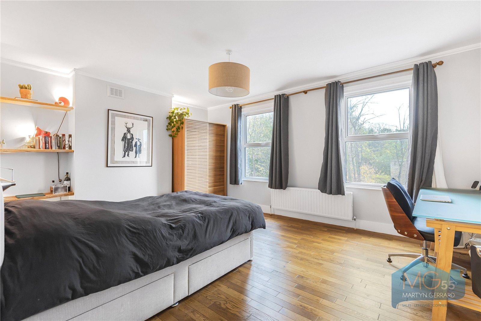 3 bedroom Apartment for sale - Martyn Gerrard