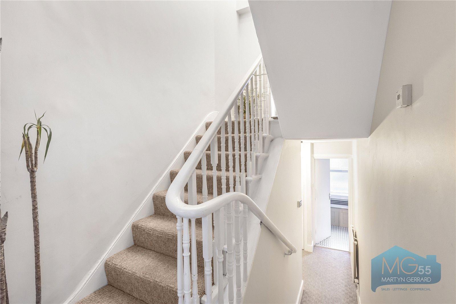 3 bedroom Apartment for sale - Martyn Gerrard