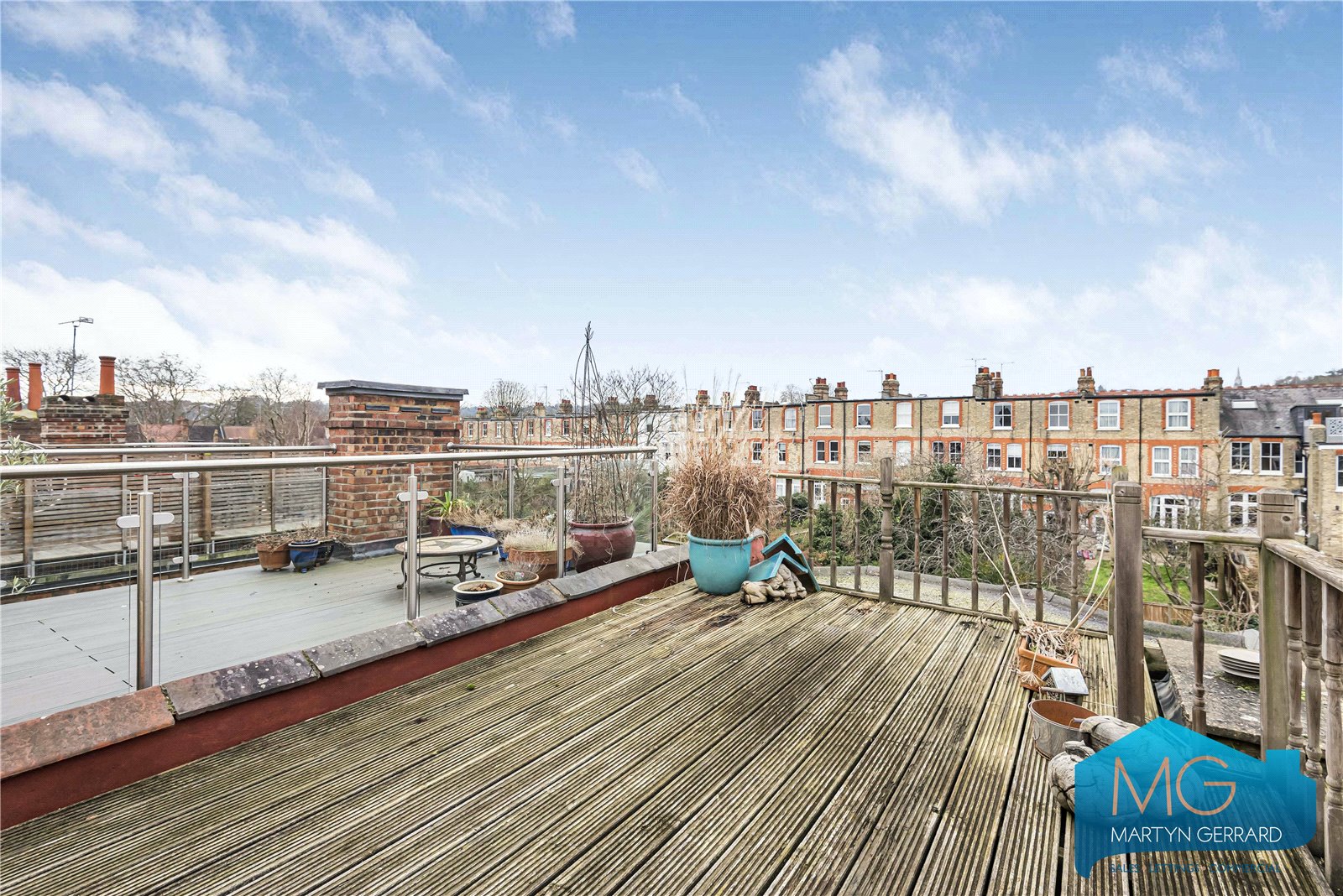 4 bedroom House for sale - Martyn Gerrard