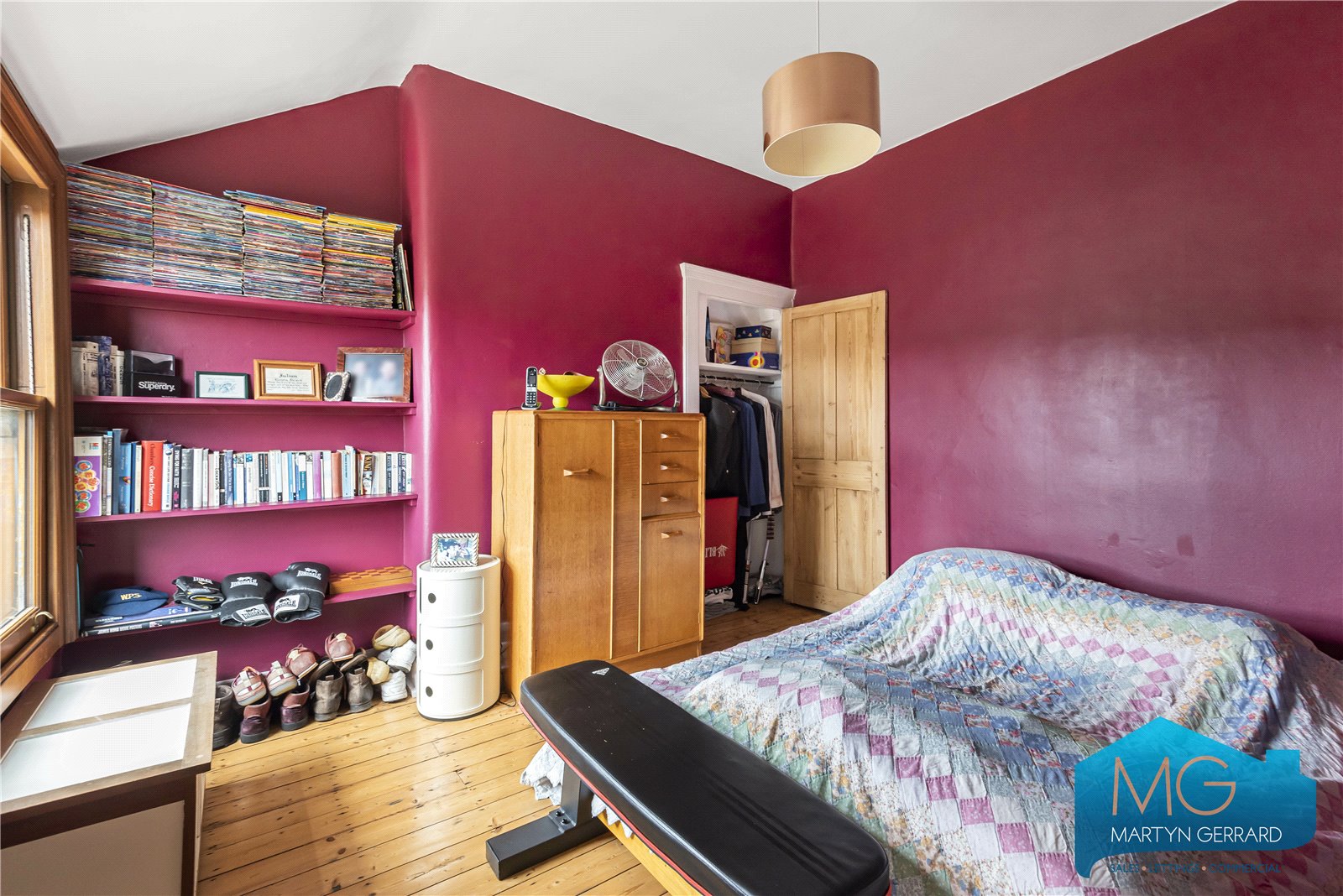 4 bedroom House for sale - Martyn Gerrard