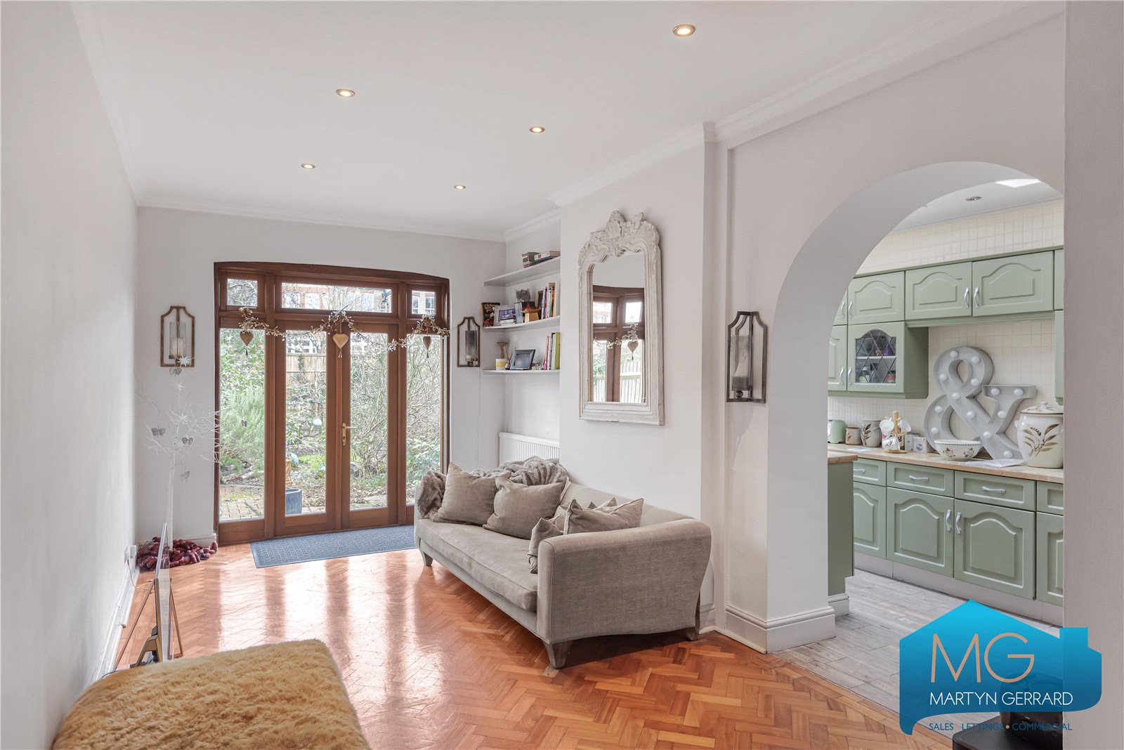 4 bedroom House for sale - Martyn Gerrard