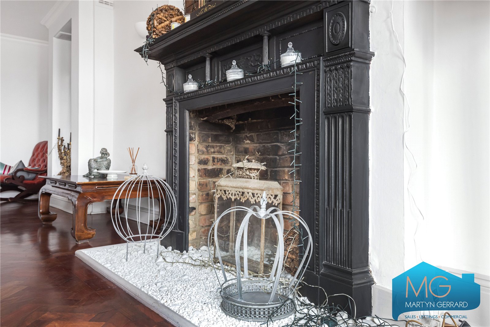 4 bedroom House for sale - Martyn Gerrard
