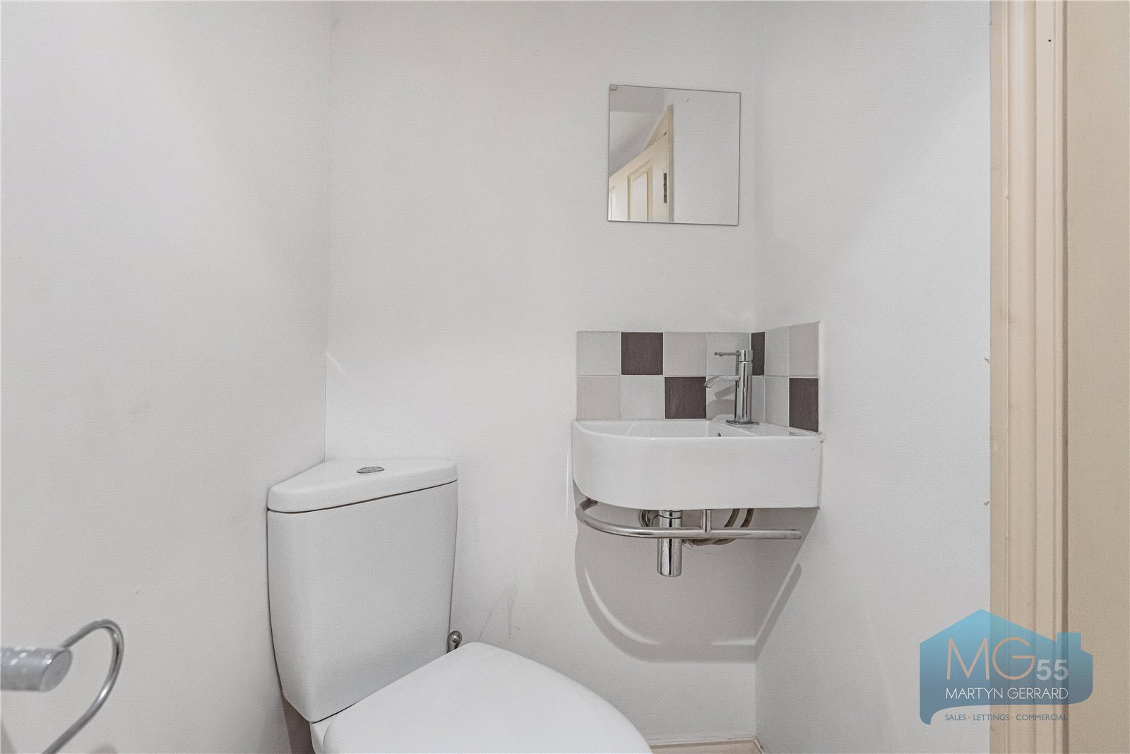 2 bedroom Ground Floor Flat for sale - Martyn Gerrard
