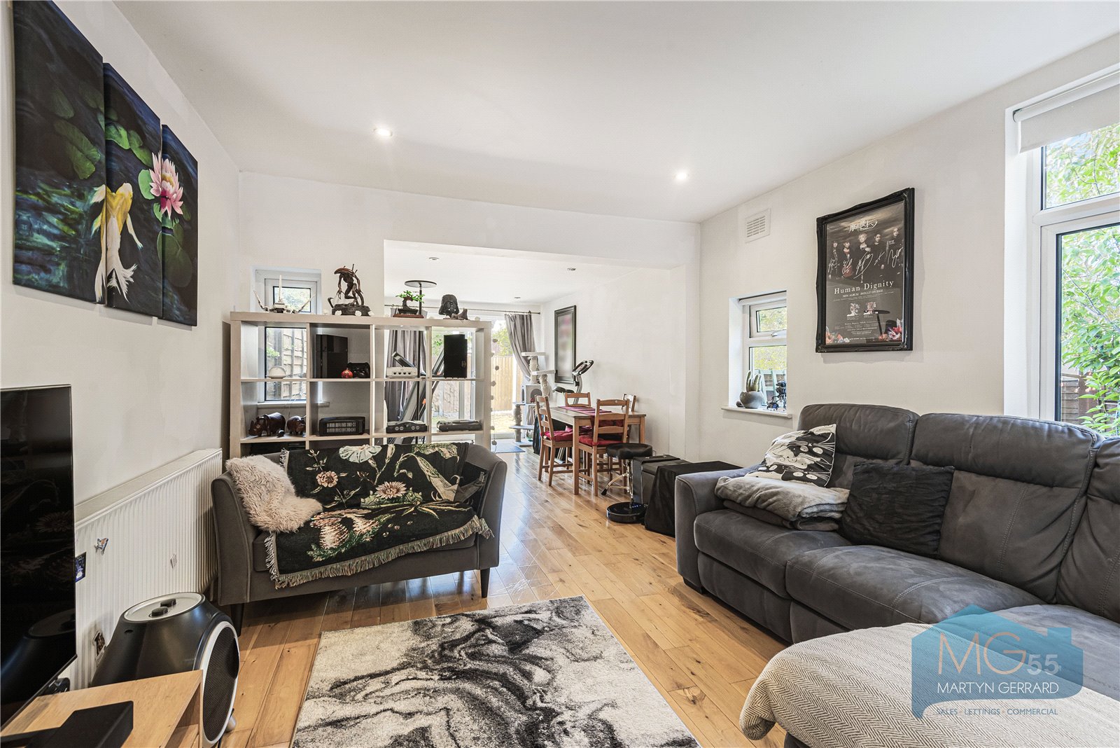 Ferme Park Road, Crouch End, London, N8+  - Martyn Gerrard