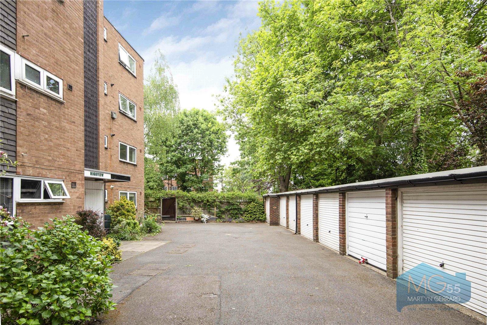 2 bedroom Apartment for sale - Martyn Gerrard
