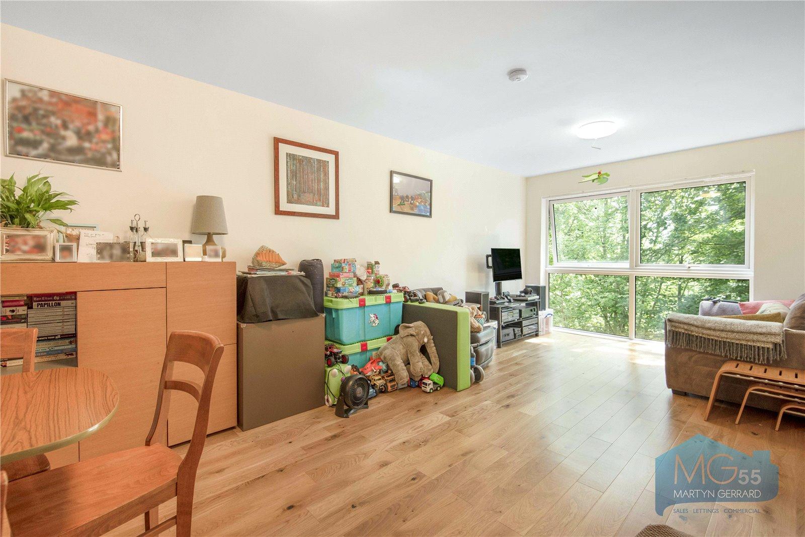 2 bedroom Apartment for sale - Martyn Gerrard