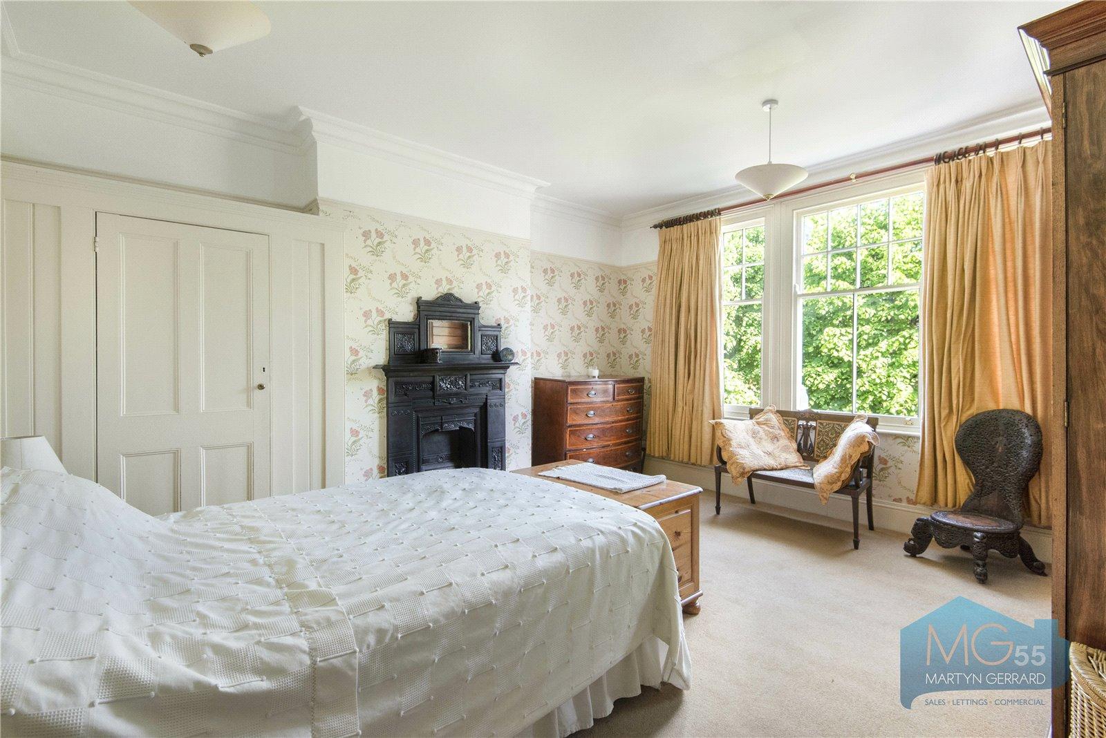 5 bedroom Terraced House for sale - Martyn Gerrard