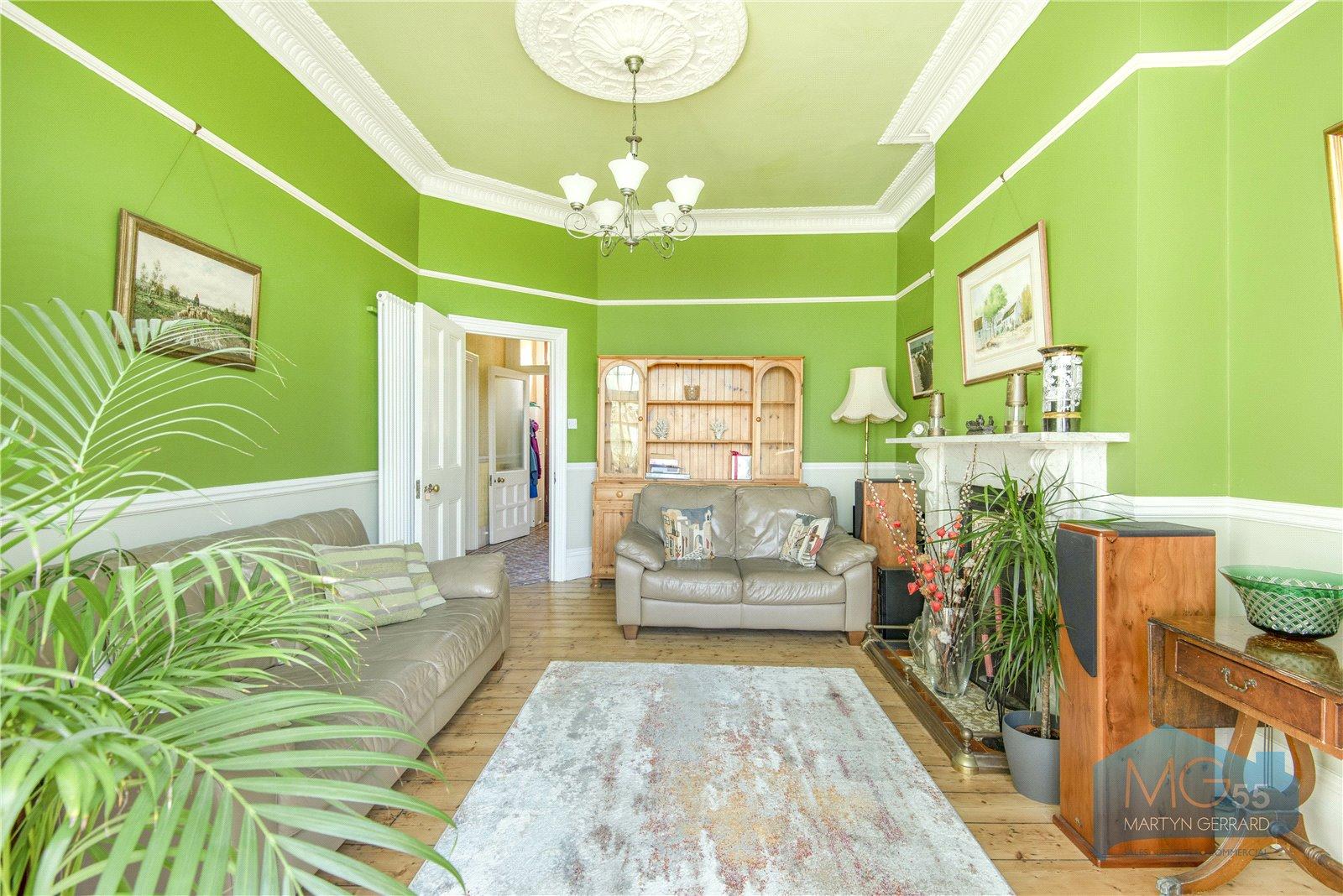 5 bedroom Terraced House for sale - Martyn Gerrard
