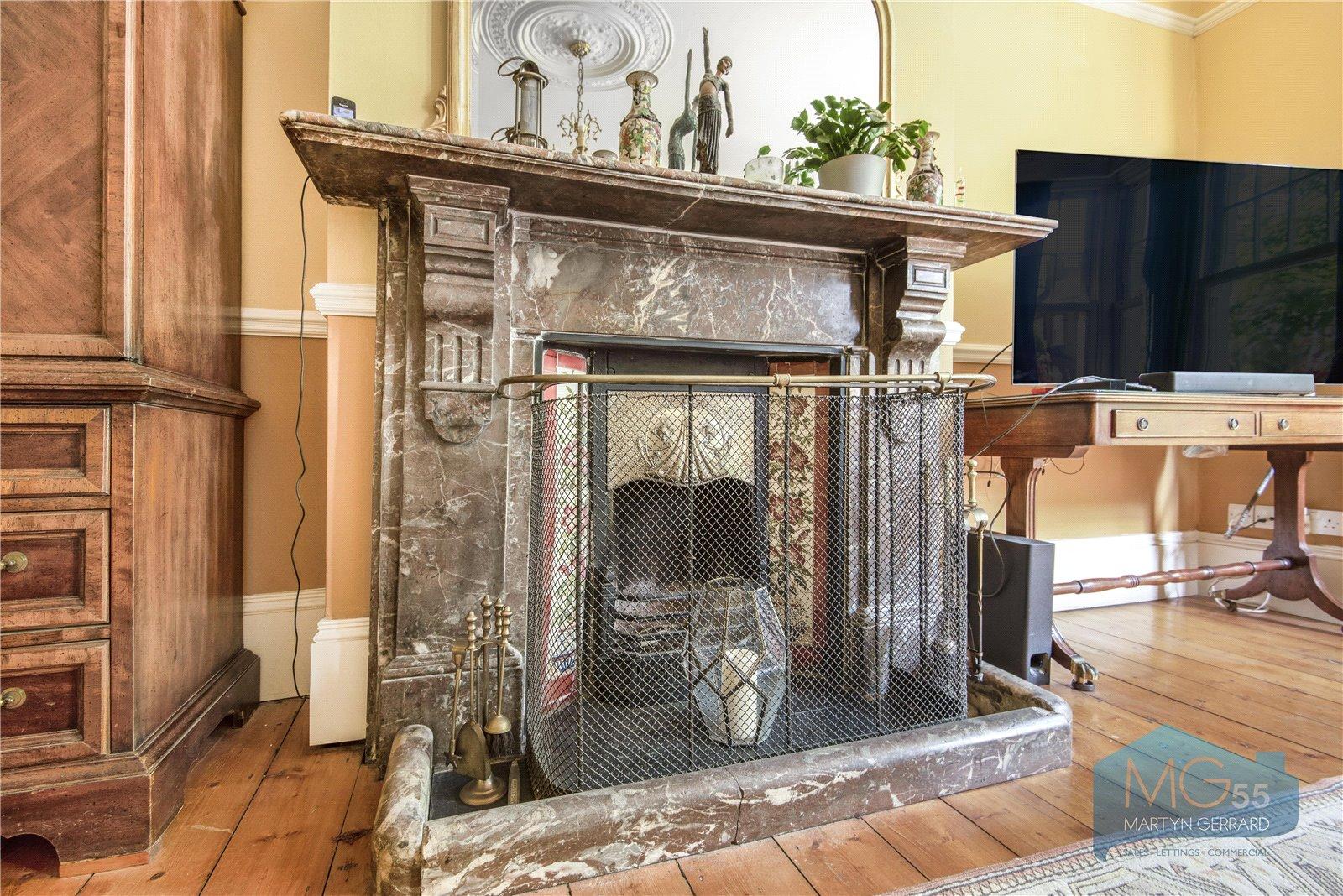 5 bedroom Terraced House for sale - Martyn Gerrard