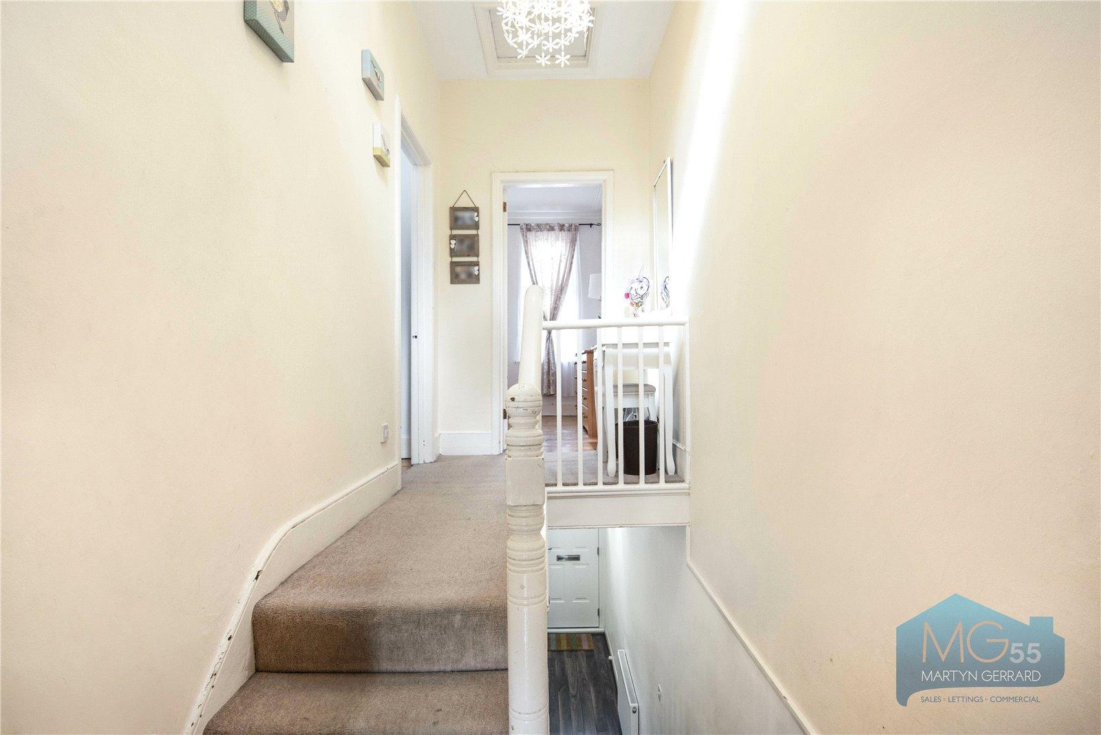 2 bedroom Terraced House for sale - Martyn Gerrard