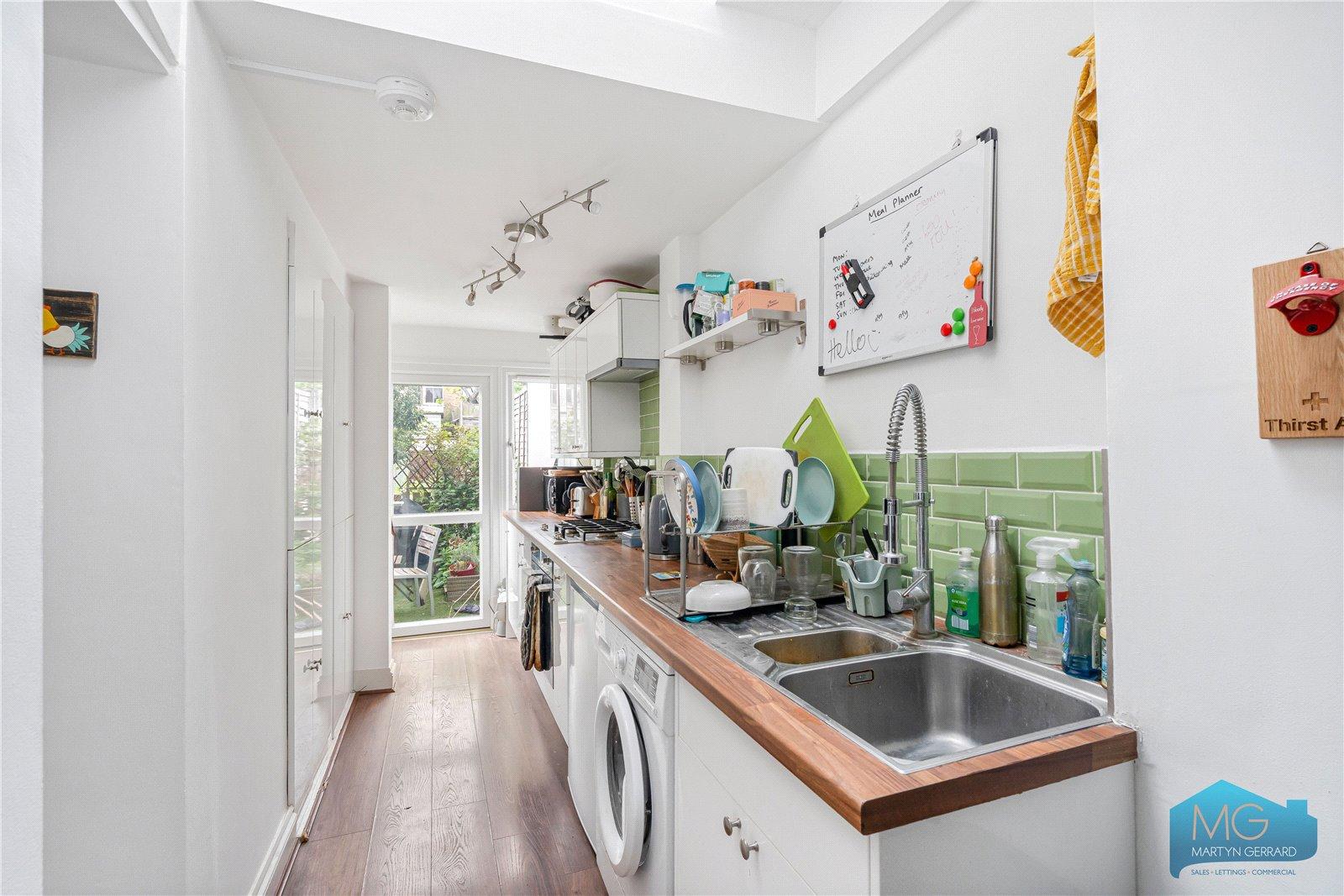2 bedroom Ground Floor Flat for sale - Martyn Gerrard