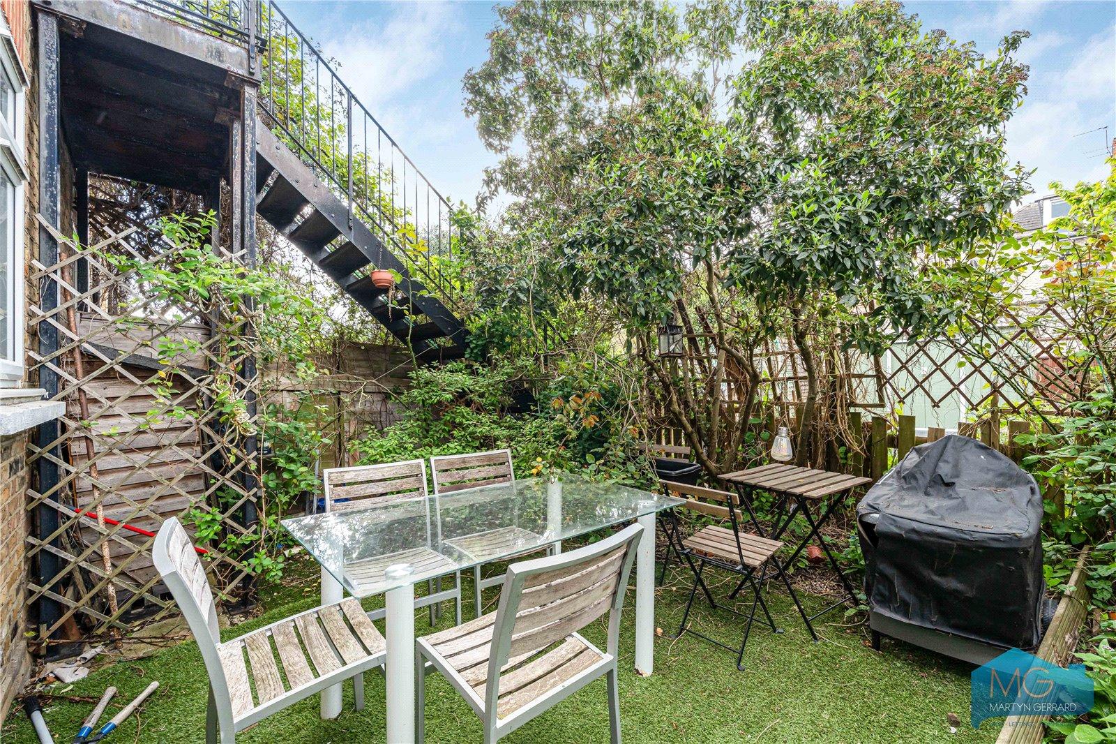 2 bedroom Ground Floor Flat for sale - Martyn Gerrard