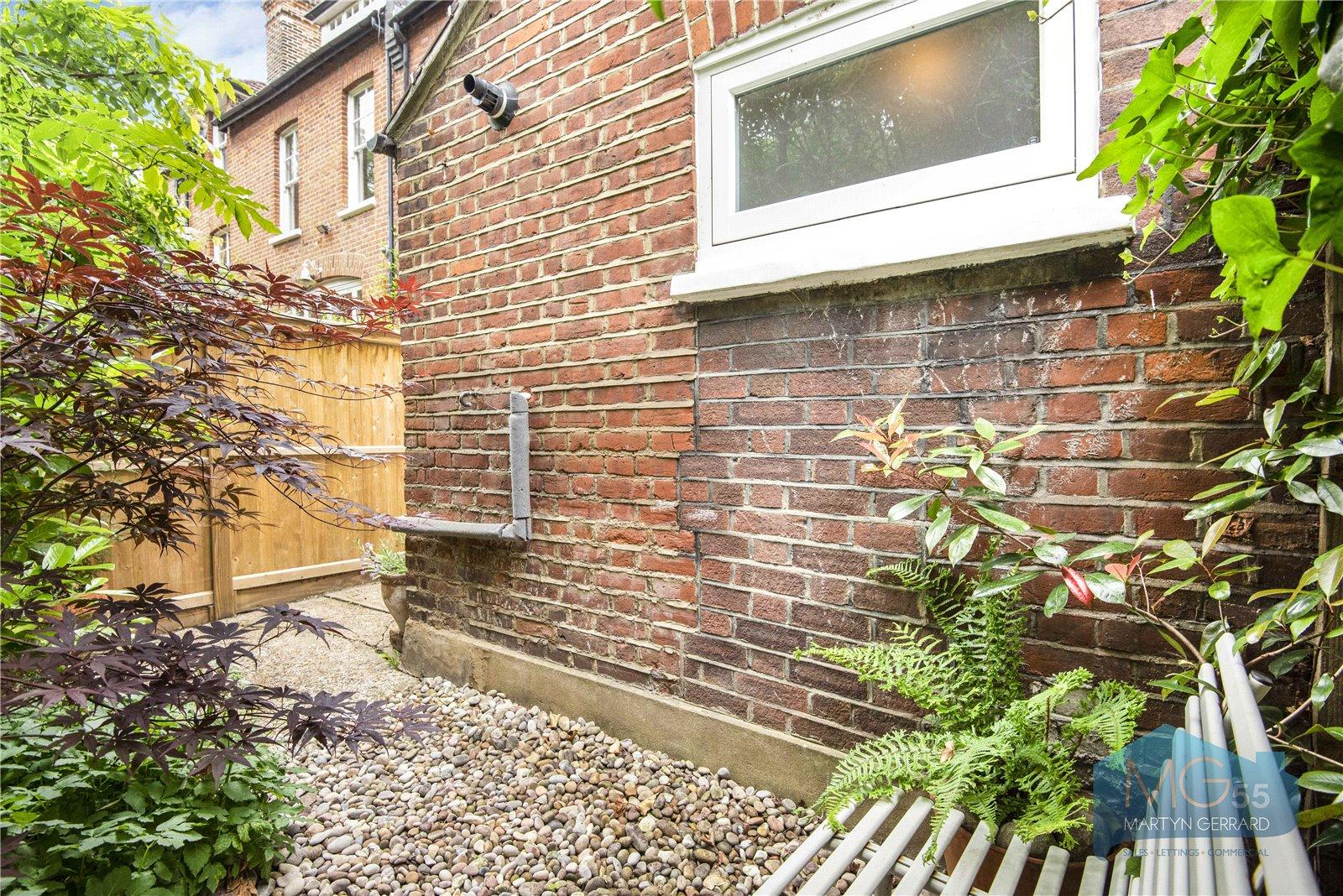 Ground Floor Flat for sale - Martyn Gerrard