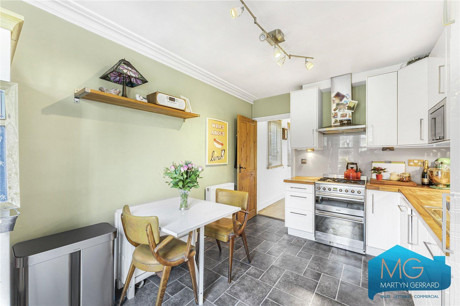 1 bedroom Apartment for sale - Martyn Gerrard