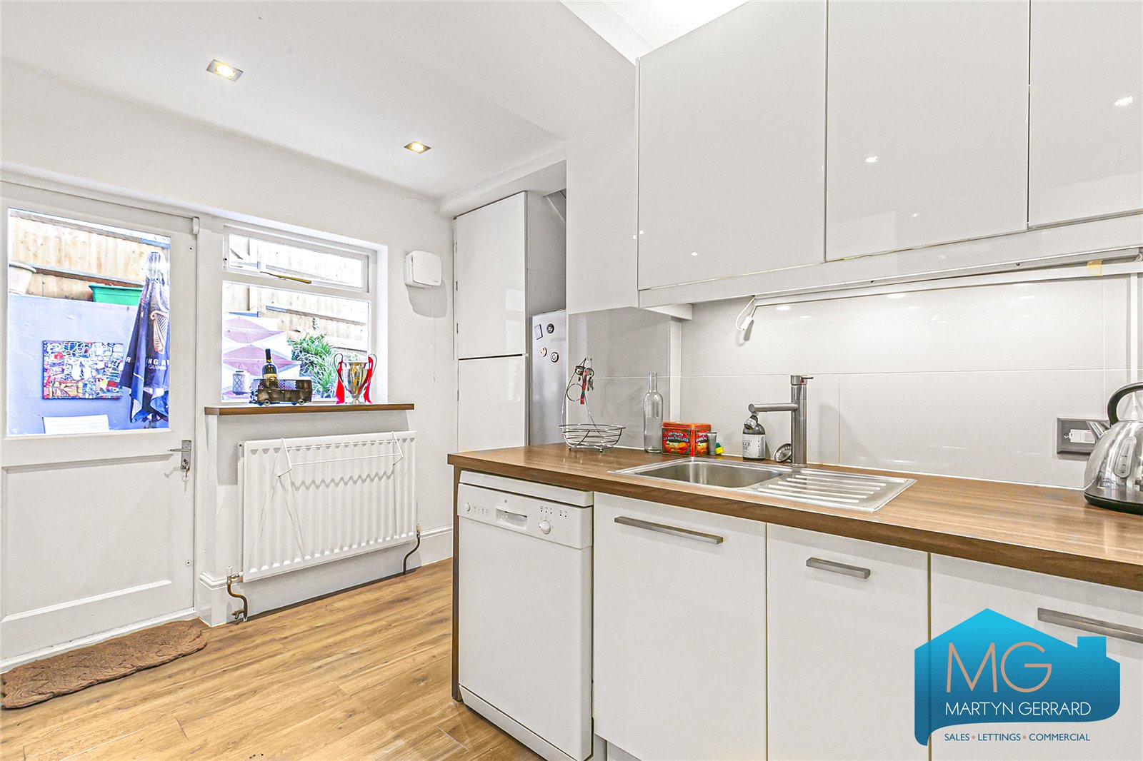 1 bedroom Apartment for sale - Martyn Gerrard