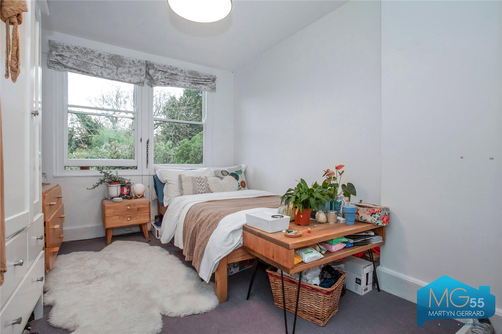 5 bedroom Semi-Detached House for sale - Martyn Gerrard