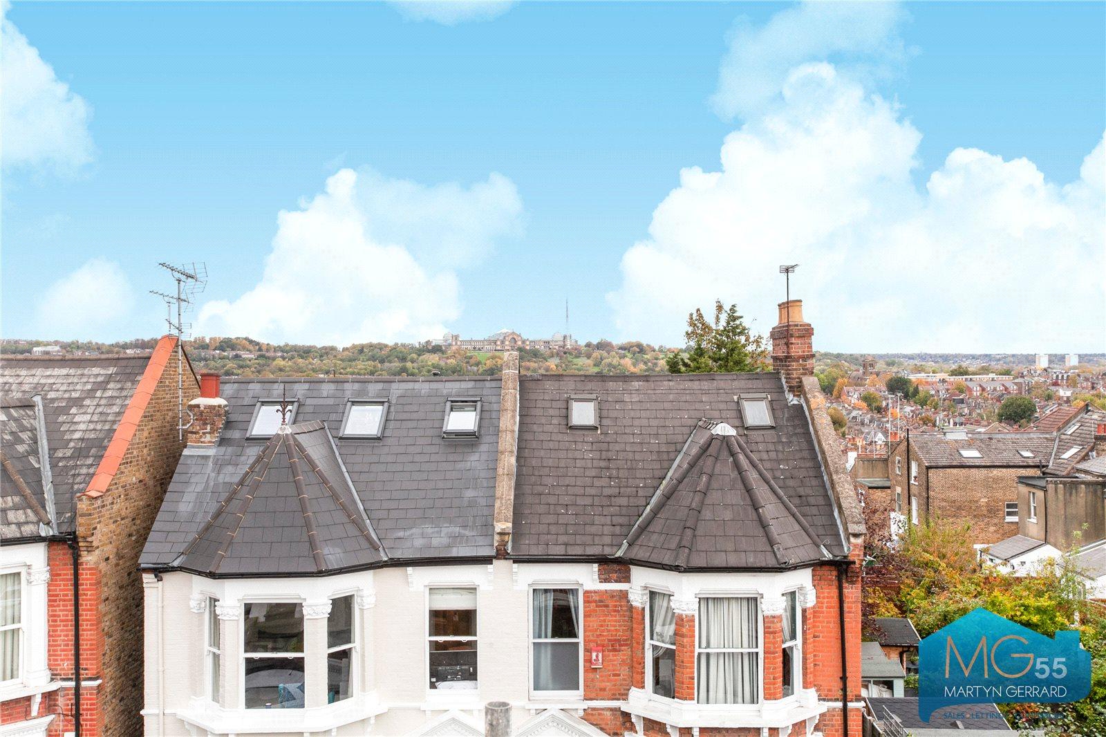 5 bedroom Semi-Detached House for sale - Martyn Gerrard