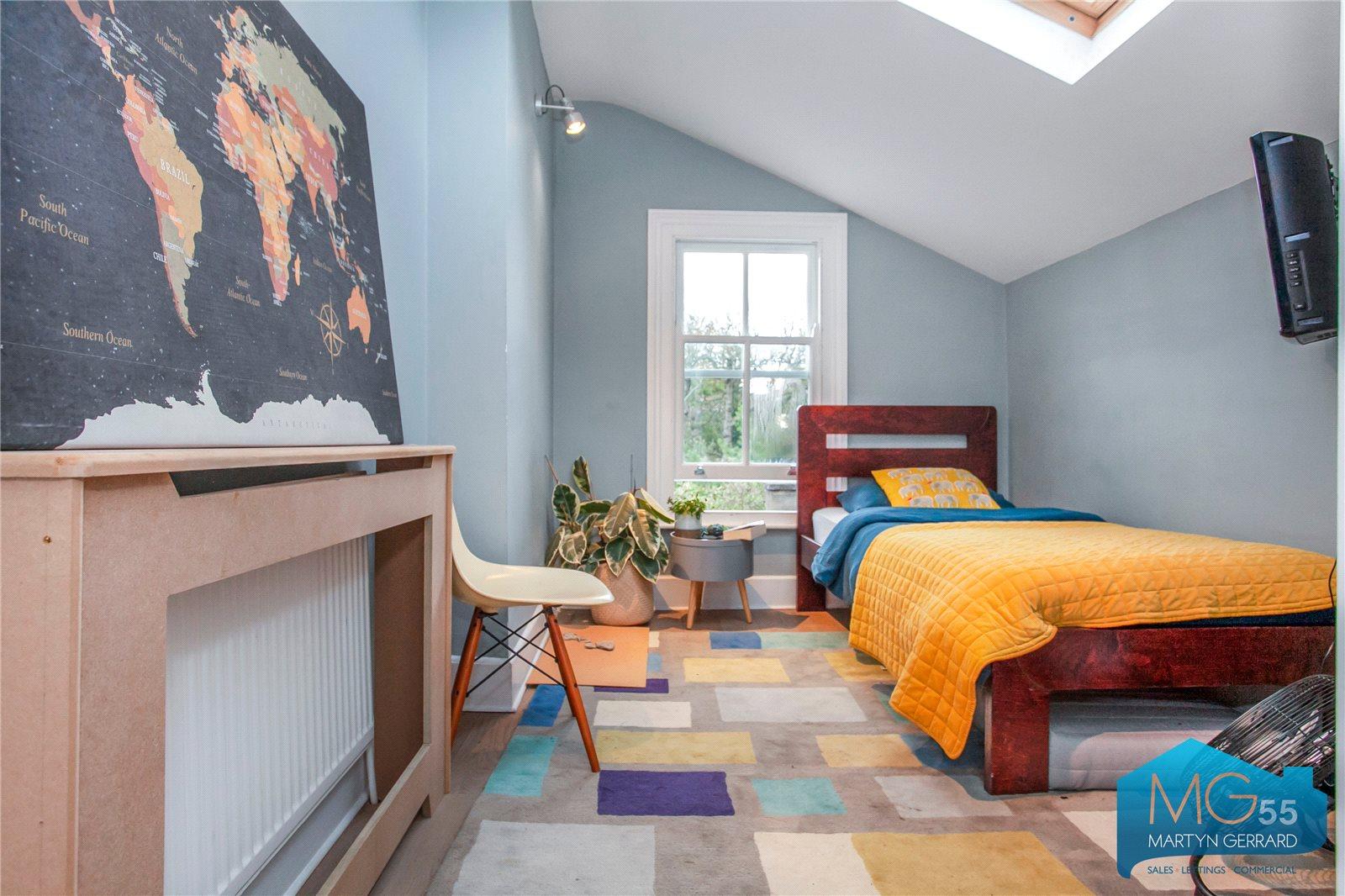 5 bedroom Semi-Detached House for sale - Martyn Gerrard