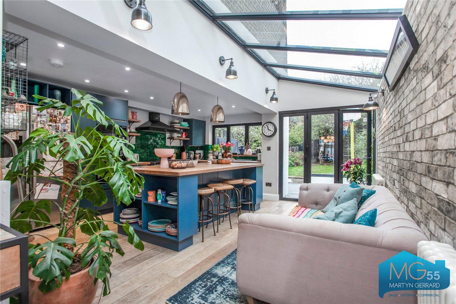 5 bedroom Semi-Detached House for sale - Martyn Gerrard