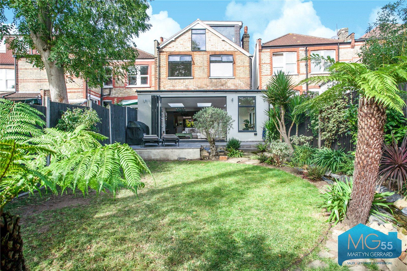 4 bedroom Semi-Detached House for sale - Martyn Gerrard
