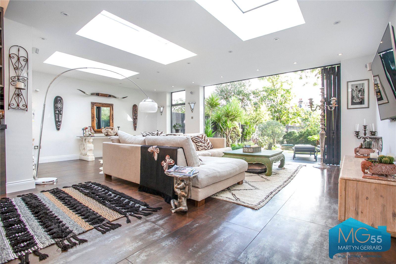 4 bedroom Semi-Detached House for sale - Martyn Gerrard