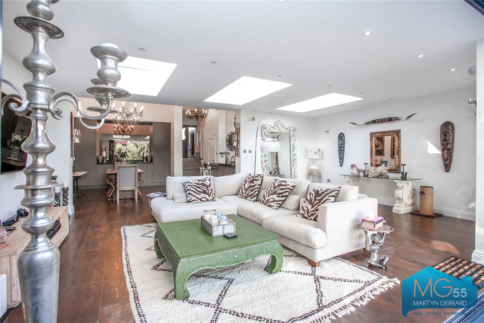 4 bedroom Semi-Detached House for sale - Martyn Gerrard