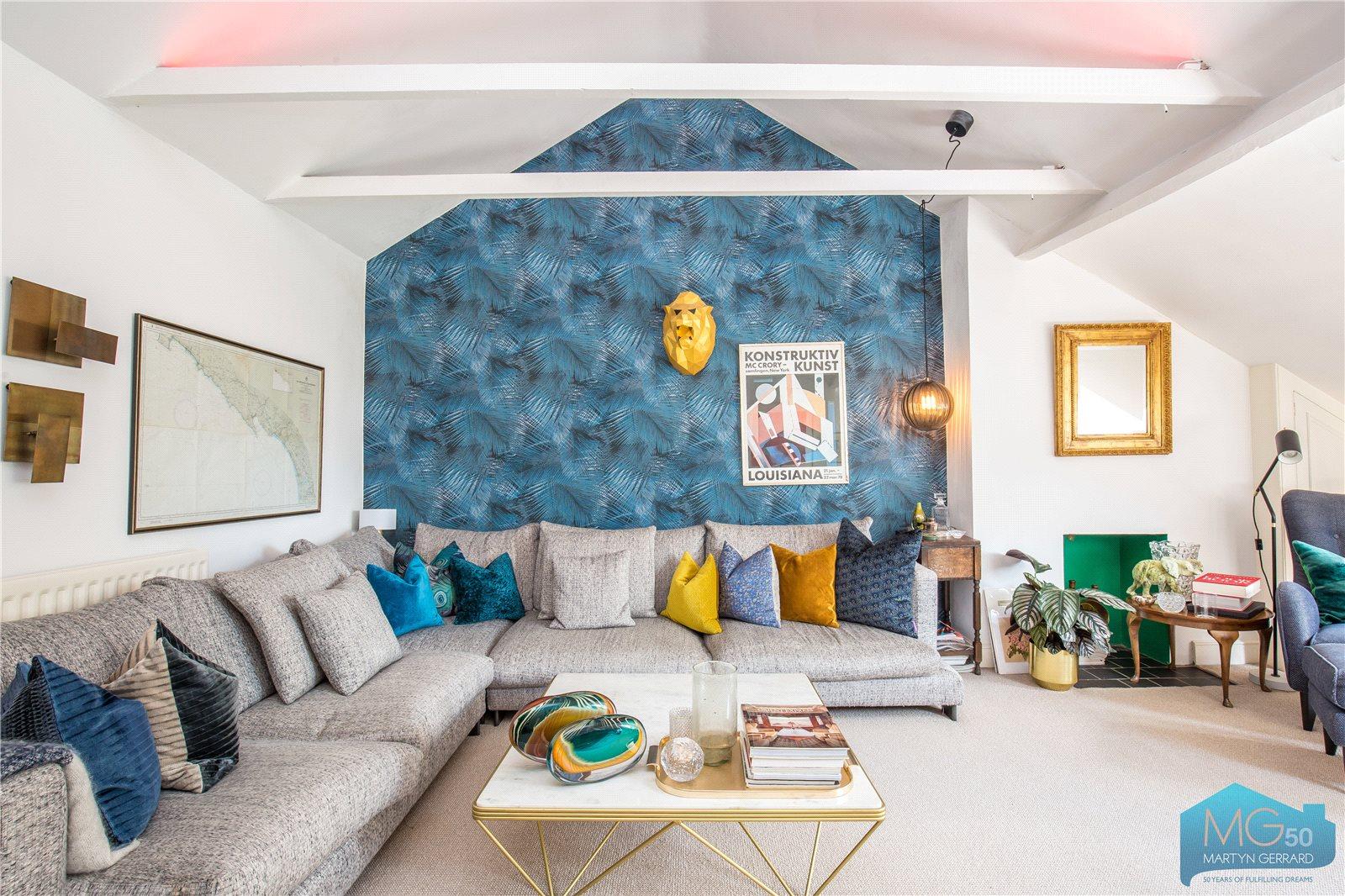 2 bedroom Apartment for sale - Martyn Gerrard