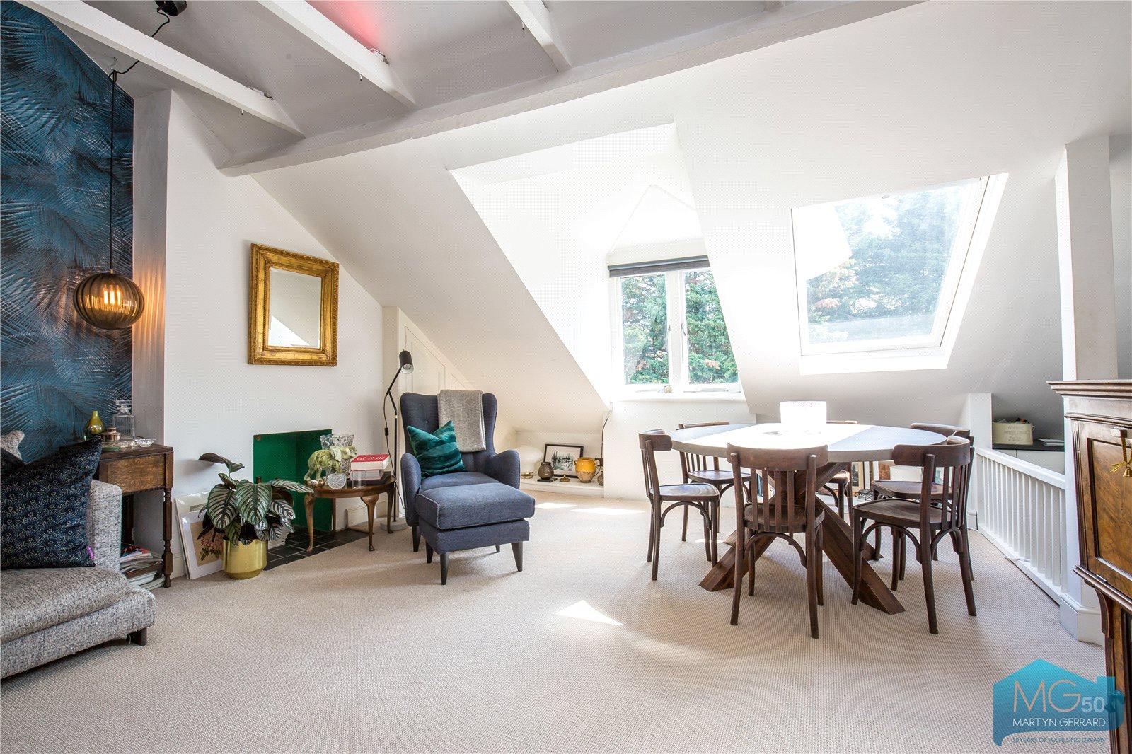 2 bedroom Apartment for sale - Martyn Gerrard
