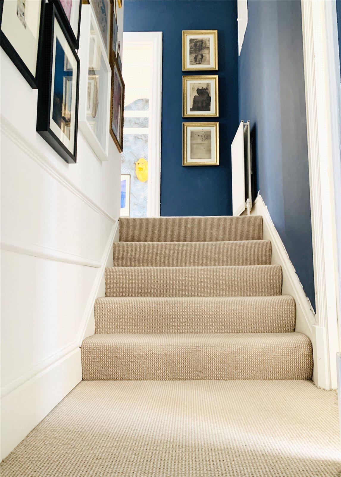 2 bedroom Apartment for sale - Martyn Gerrard