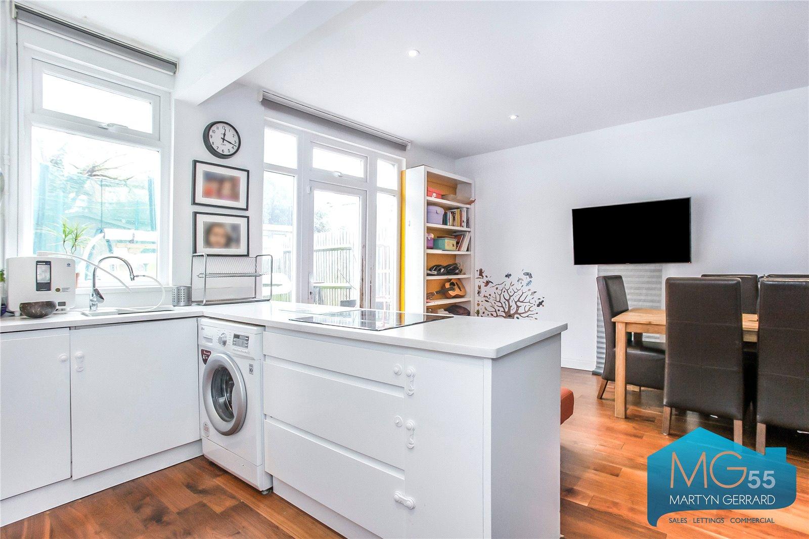 4 bedroom Terraced House for sale - Martyn Gerrard