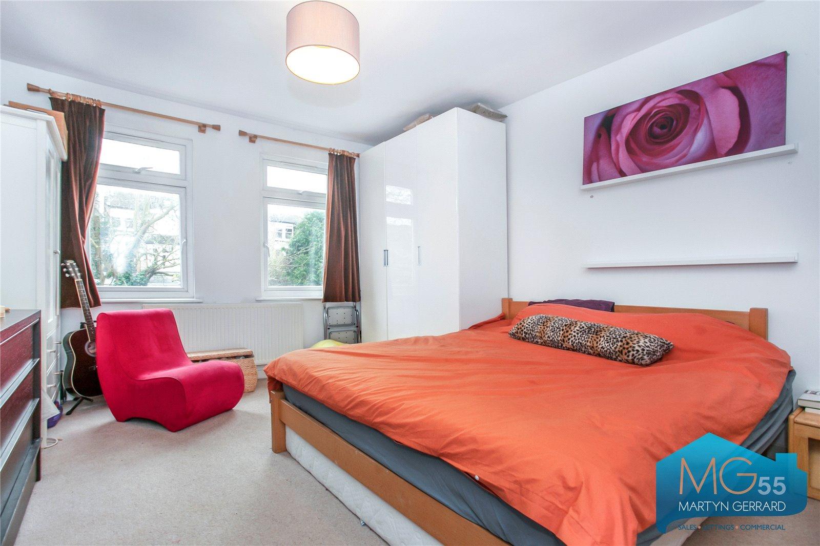 4 bedroom Terraced House for sale - Martyn Gerrard