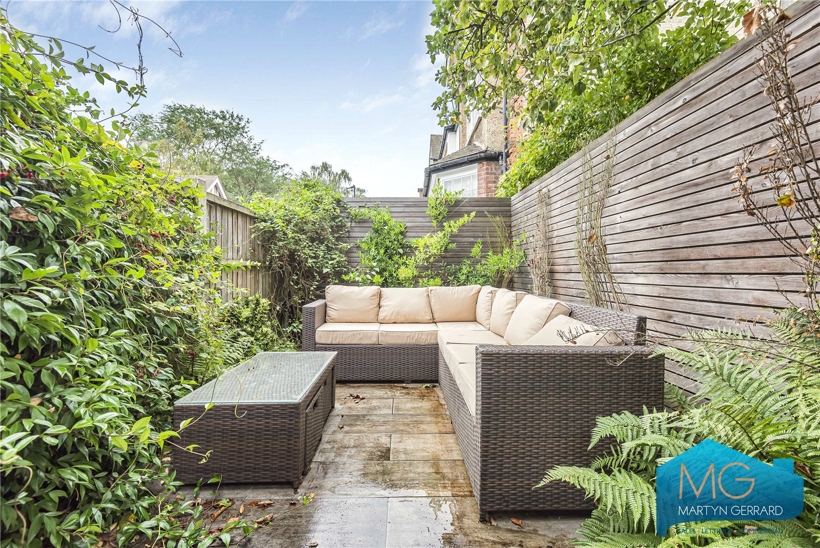 4 bedroom Maisonette for sale - Martyn Gerrard