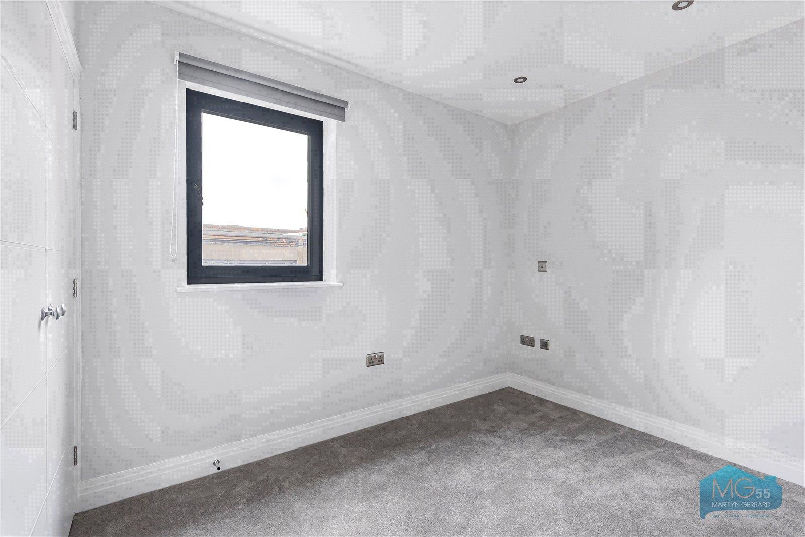 1 bedroom Apartment to rent - Martyn Gerrard