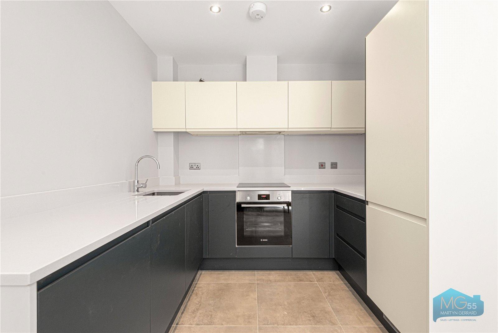 2 bedroom Apartment to rent - Martyn Gerrard
