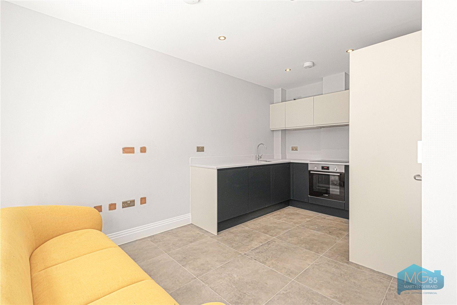 2 bedroom Apartment to rent - Martyn Gerrard