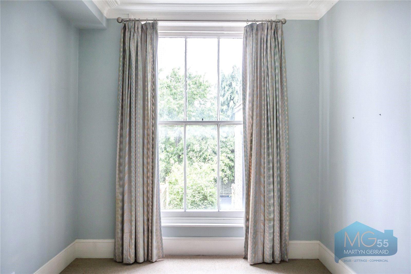2 bedroom Apartment to rent - Martyn Gerrard