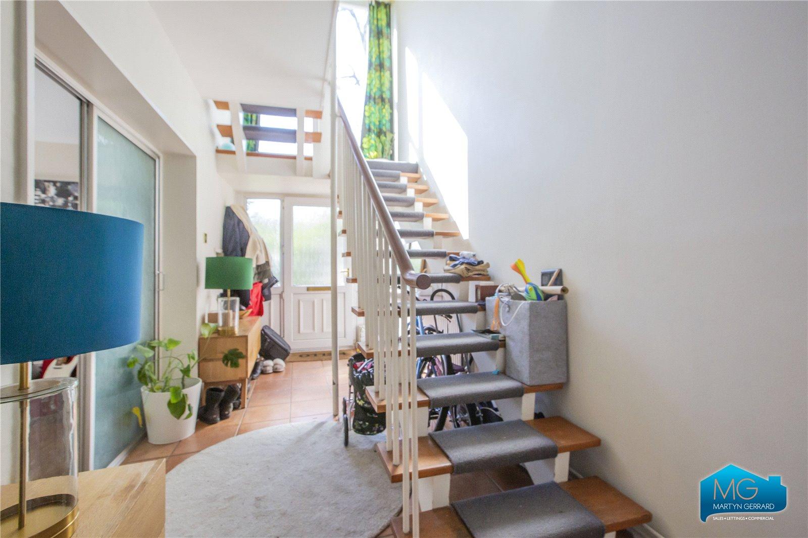 4 bedroom End of Terrace House to rent - Martyn Gerrard